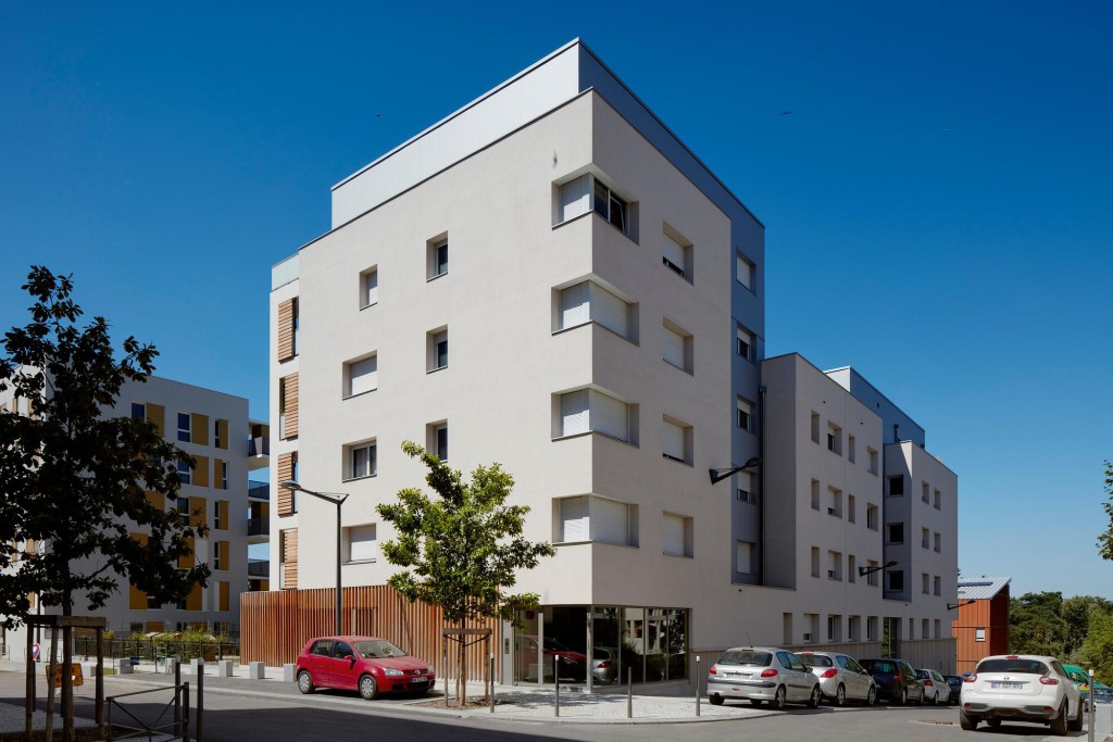 Vue des extérieurs de la résidence l'Orée du Parc à la Duchère, Lyon
