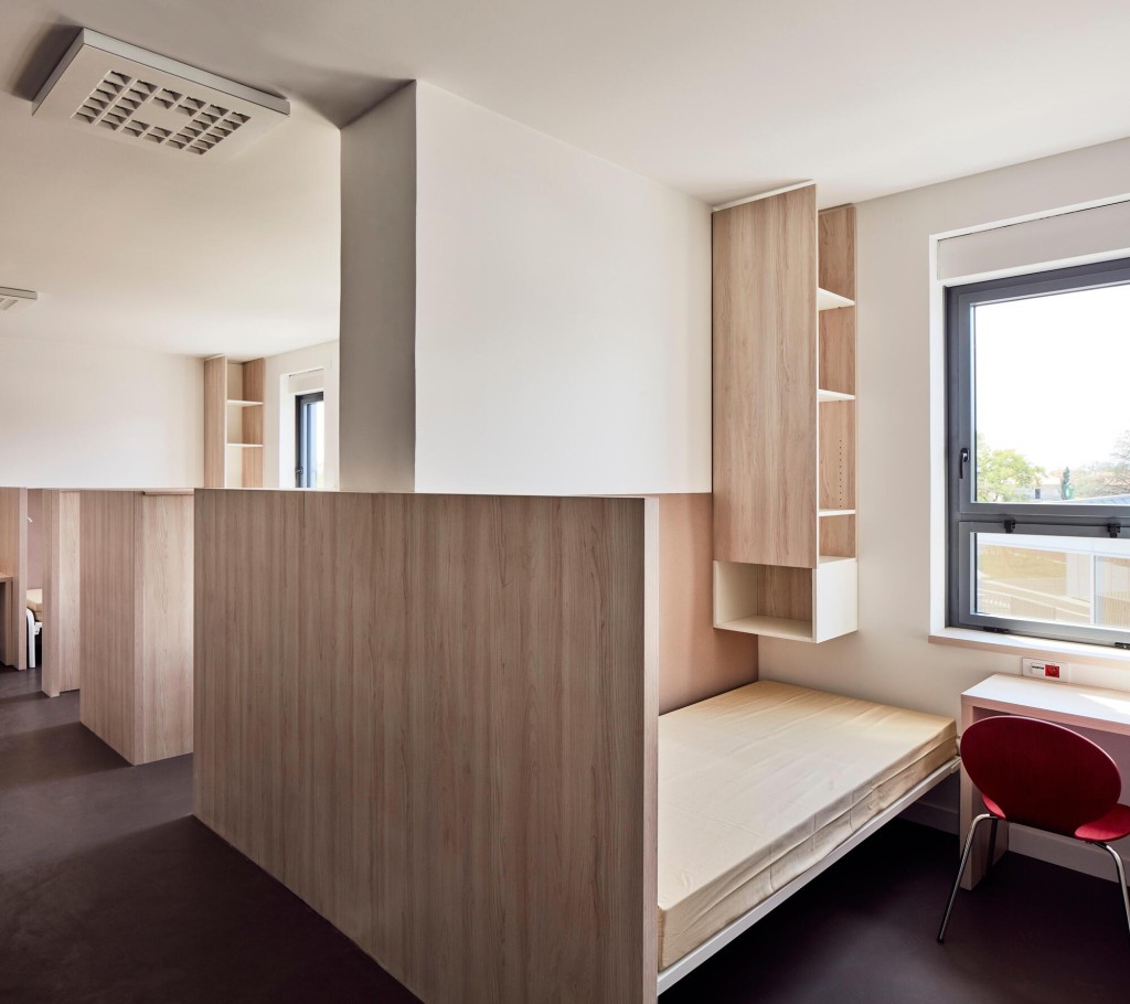 Chambre collective internat du lycée du Dauphiné de Romans-sur-Isère