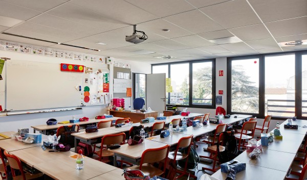 Salle de classe école Charles de Foucauld à Lyon, dans le Rhône
